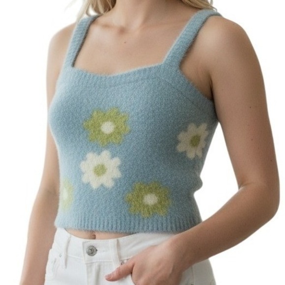 Kendall & Kylie Tops - KENDALL‎ & KYLIE Pacsun Baby Blue Fuzzy Floral Crop Top NWT Size Medium